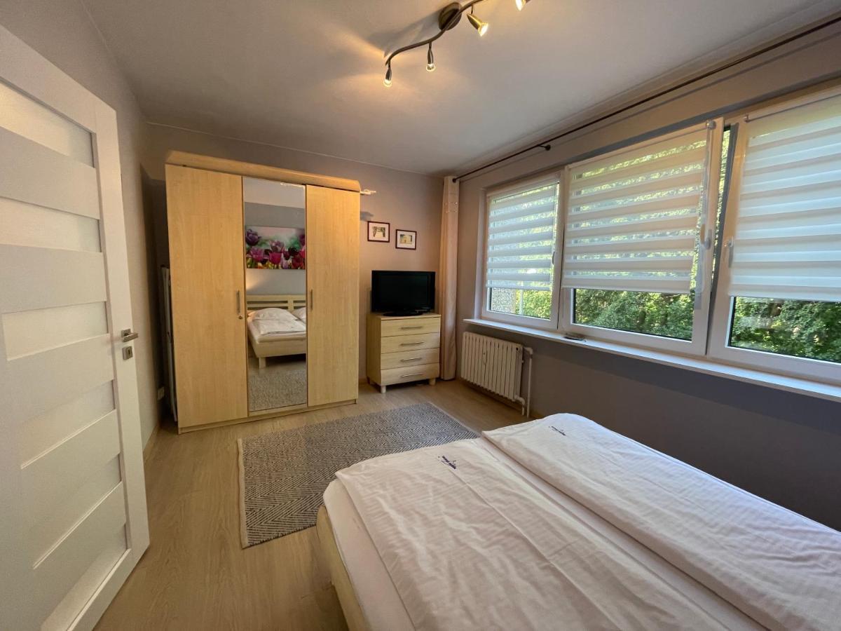 Wolin-Travel Apartament Dom Przy Parku Мендзиздроє Екстер'єр фото