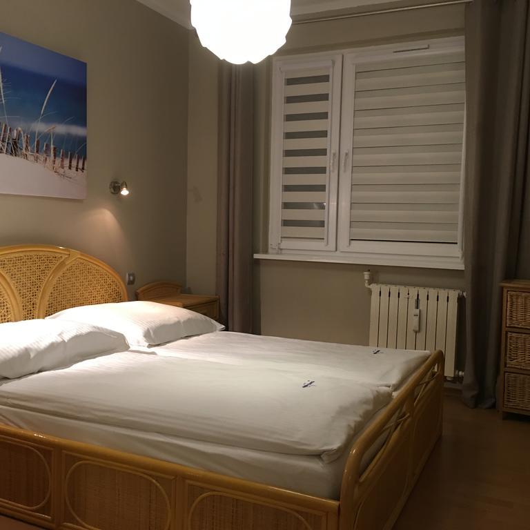 Wolin-Travel Apartament Dom Przy Parku Мендзиздроє Екстер'єр фото